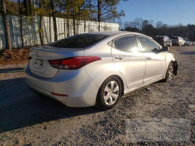 Photo 3 VIN: 5NPDH4AE2GH719226 - HYUNDAI ELANTRA 