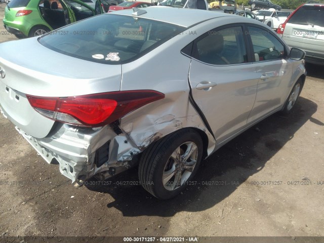 Photo 3 VIN: 5NPDH4AE2GH724555 - HYUNDAI ELANTRA 