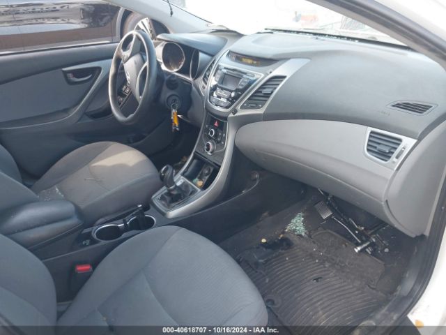 Photo 4 VIN: 5NPDH4AE2GH727472 - HYUNDAI ELANTRA 