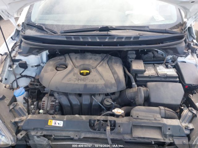 Photo 9 VIN: 5NPDH4AE2GH727472 - HYUNDAI ELANTRA 