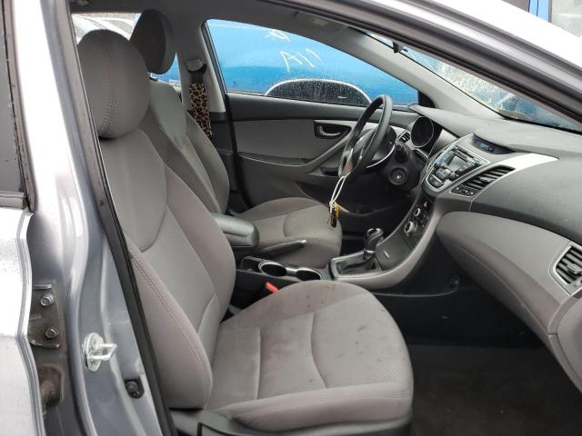 Photo 4 VIN: 5NPDH4AE2GH730520 - HYUNDAI ELANTRA SE 