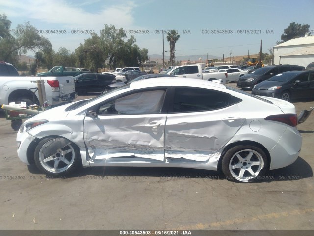 Photo 5 VIN: 5NPDH4AE2GH733238 - HYUNDAI ELANTRA 