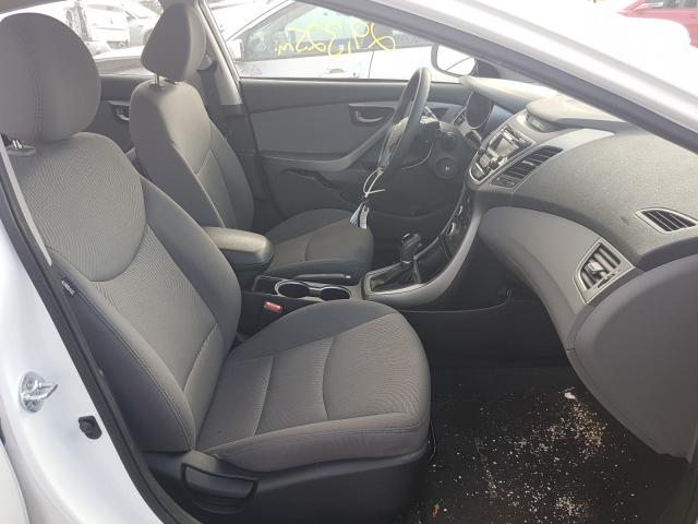 Photo 4 VIN: 5NPDH4AE2GH733479 - HYUNDAI ELANTRA SE 