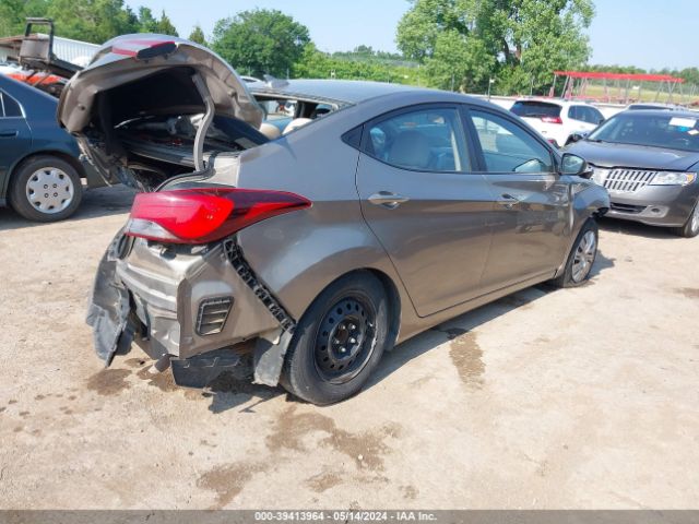 Photo 3 VIN: 5NPDH4AE2GH734681 - HYUNDAI ELANTRA 