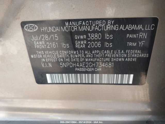 Photo 8 VIN: 5NPDH4AE2GH734681 - HYUNDAI ELANTRA 