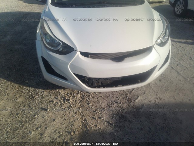 Photo 5 VIN: 5NPDH4AE2GH735524 - HYUNDAI ELANTRA 