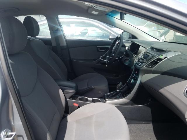 Photo 4 VIN: 5NPDH4AE2GH737094 - HYUNDAI ELANTRA SE 