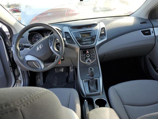 Photo 7 VIN: 5NPDH4AE2GH742487 - HYUNDAI ELANTRA SE 