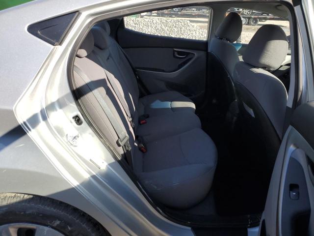 Photo 9 VIN: 5NPDH4AE2GH742487 - HYUNDAI ELANTRA SE 