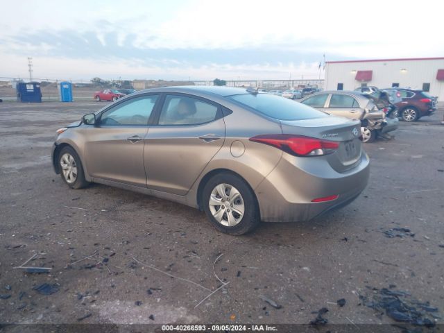 Photo 2 VIN: 5NPDH4AE2GH753117 - HYUNDAI ELANTRA 