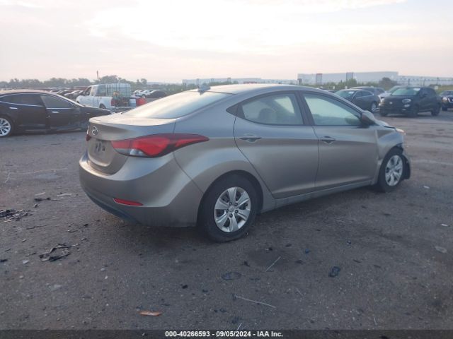 Photo 3 VIN: 5NPDH4AE2GH753117 - HYUNDAI ELANTRA 