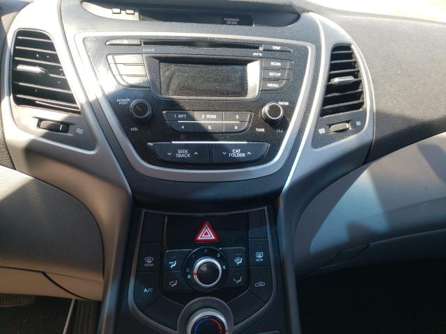 Photo 8 VIN: 5NPDH4AE2GH753246 - HYUNDAI ELANTRA 