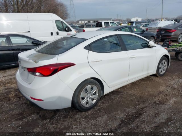 Photo 3 VIN: 5NPDH4AE2GH753487 - HYUNDAI ELANTRA 