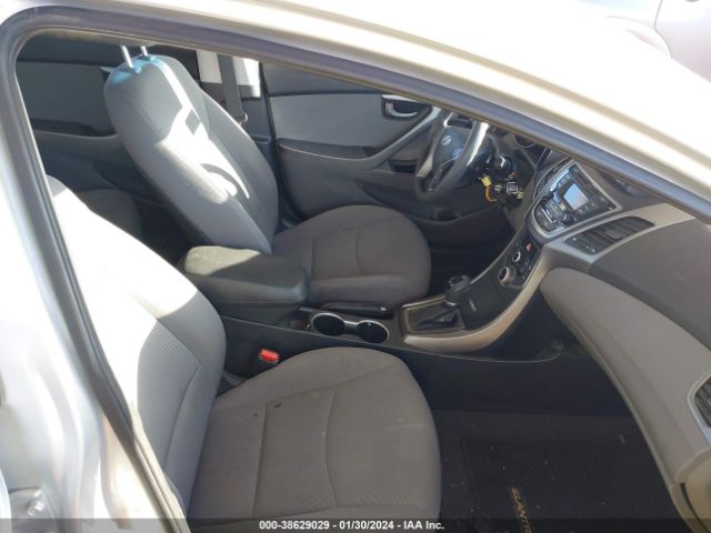 Photo 4 VIN: 5NPDH4AE2GH753988 - HYUNDAI ELANTRA 