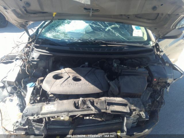 Photo 9 VIN: 5NPDH4AE2GH754574 - HYUNDAI ELANTRA 