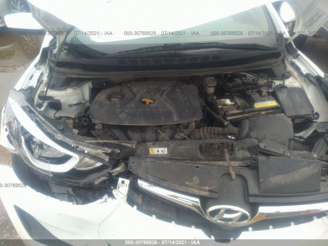 Photo 9 VIN: 5NPDH4AE2GH760679 - HYUNDAI ELANTRA 