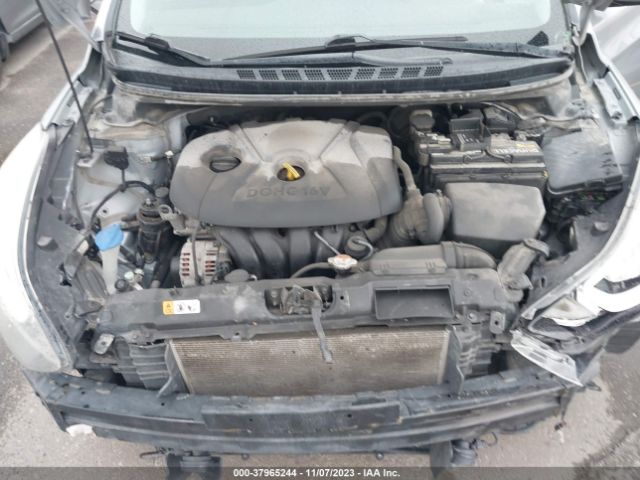 Photo 9 VIN: 5NPDH4AE2GH762366 - HYUNDAI ELANTRA 