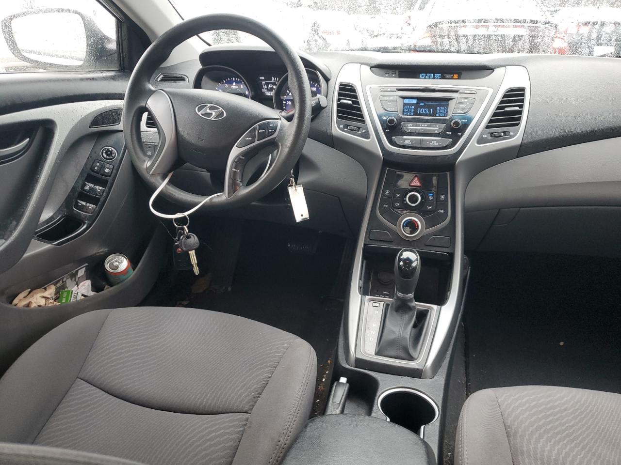 Photo 7 VIN: 5NPDH4AE2GH764795 - HYUNDAI ELANTRA 