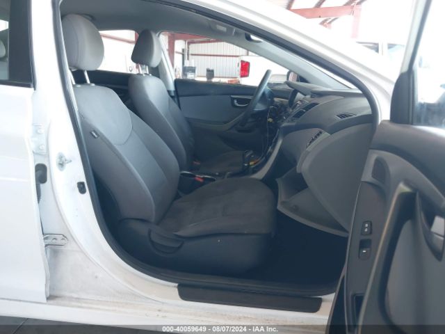 Photo 4 VIN: 5NPDH4AE2GH765073 - HYUNDAI ELANTRA 