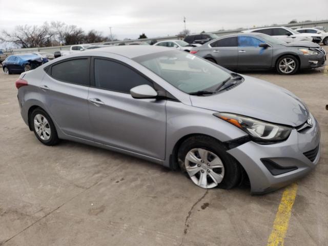 Photo 3 VIN: 5NPDH4AE2GH770063 - HYUNDAI ELANTRA SE 