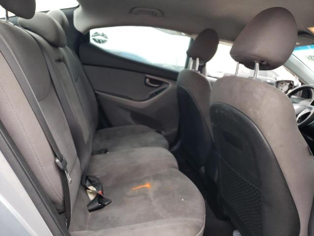 Photo 9 VIN: 5NPDH4AE2GH770063 - HYUNDAI ELANTRA SE 