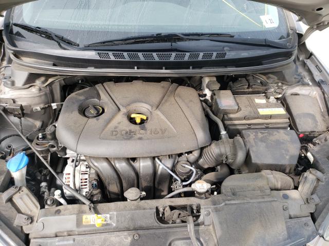 Photo 6 VIN: 5NPDH4AE2GH770256 - HYUNDAI ELANTRA 