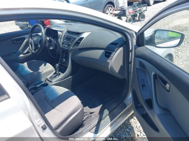 Photo 4 VIN: 5NPDH4AE2GH772914 - HYUNDAI ELANTRA 