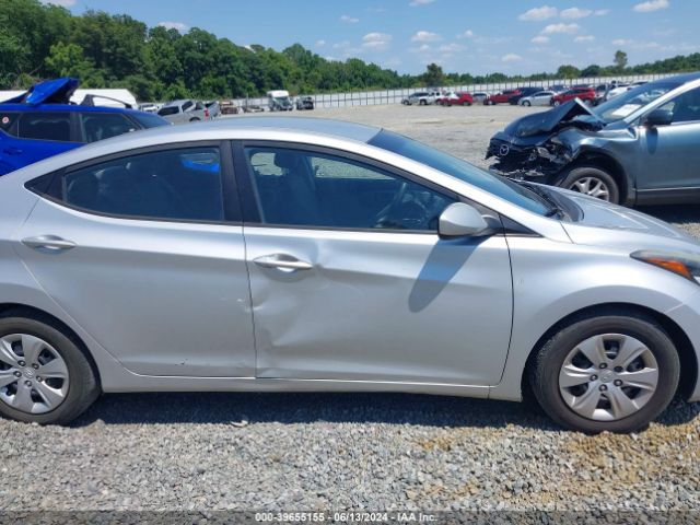 Photo 5 VIN: 5NPDH4AE2GH772914 - HYUNDAI ELANTRA 