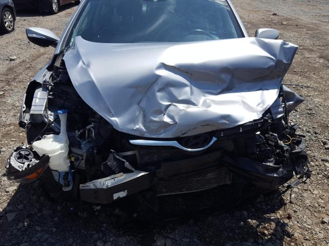 Photo 6 VIN: 5NPDH4AE2GH776316 - HYUNDAI ELANTRA SE 