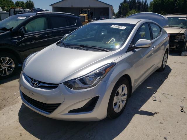 Photo 1 VIN: 5NPDH4AE2GH780821 - HYUNDAI ELANTRA SE 