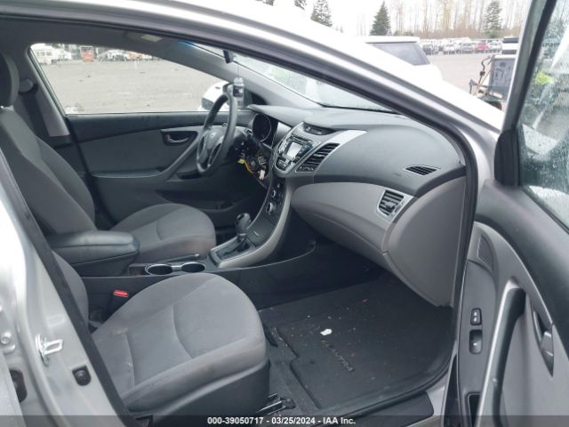 Photo 4 VIN: 5NPDH4AE2GH785873 - HYUNDAI ELANTRA 