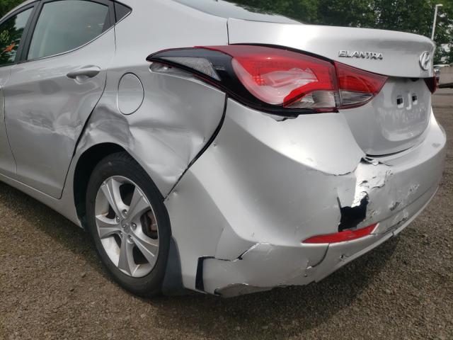 Photo 8 VIN: 5NPDH4AE2GH794072 - HYUNDAI ELANTRA SE 