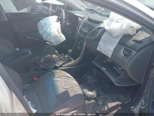 Photo 4 VIN: 5NPDH4AE2GH796775 - HYUNDAI ELANTRA 