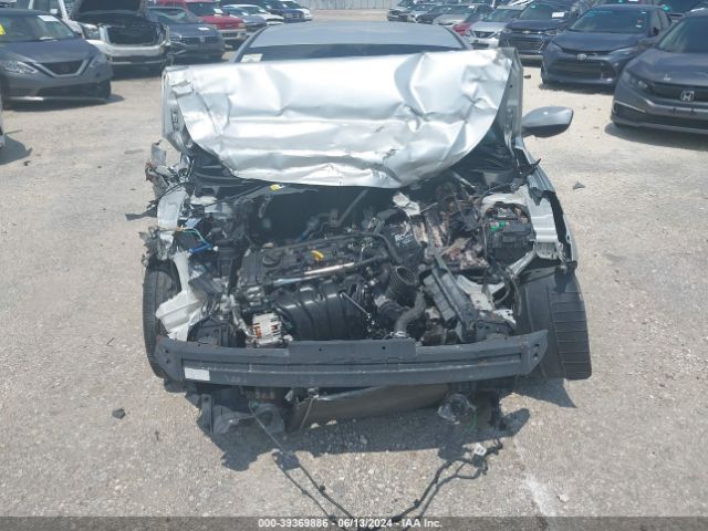 Photo 5 VIN: 5NPDH4AE2GH796775 - HYUNDAI ELANTRA 