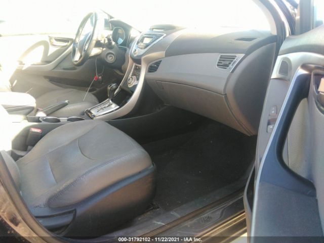 Photo 4 VIN: 5NPDH4AE3BH000527 - HYUNDAI ELANTRA 