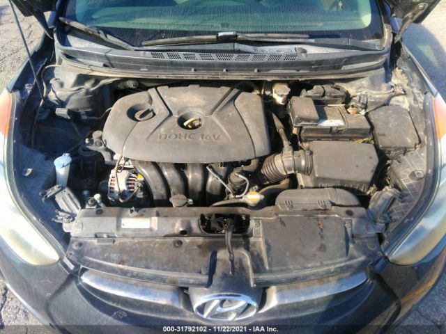 Photo 9 VIN: 5NPDH4AE3BH000527 - HYUNDAI ELANTRA 