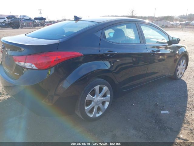 Photo 3 VIN: 5NPDH4AE3BH016582 - HYUNDAI ELANTRA 