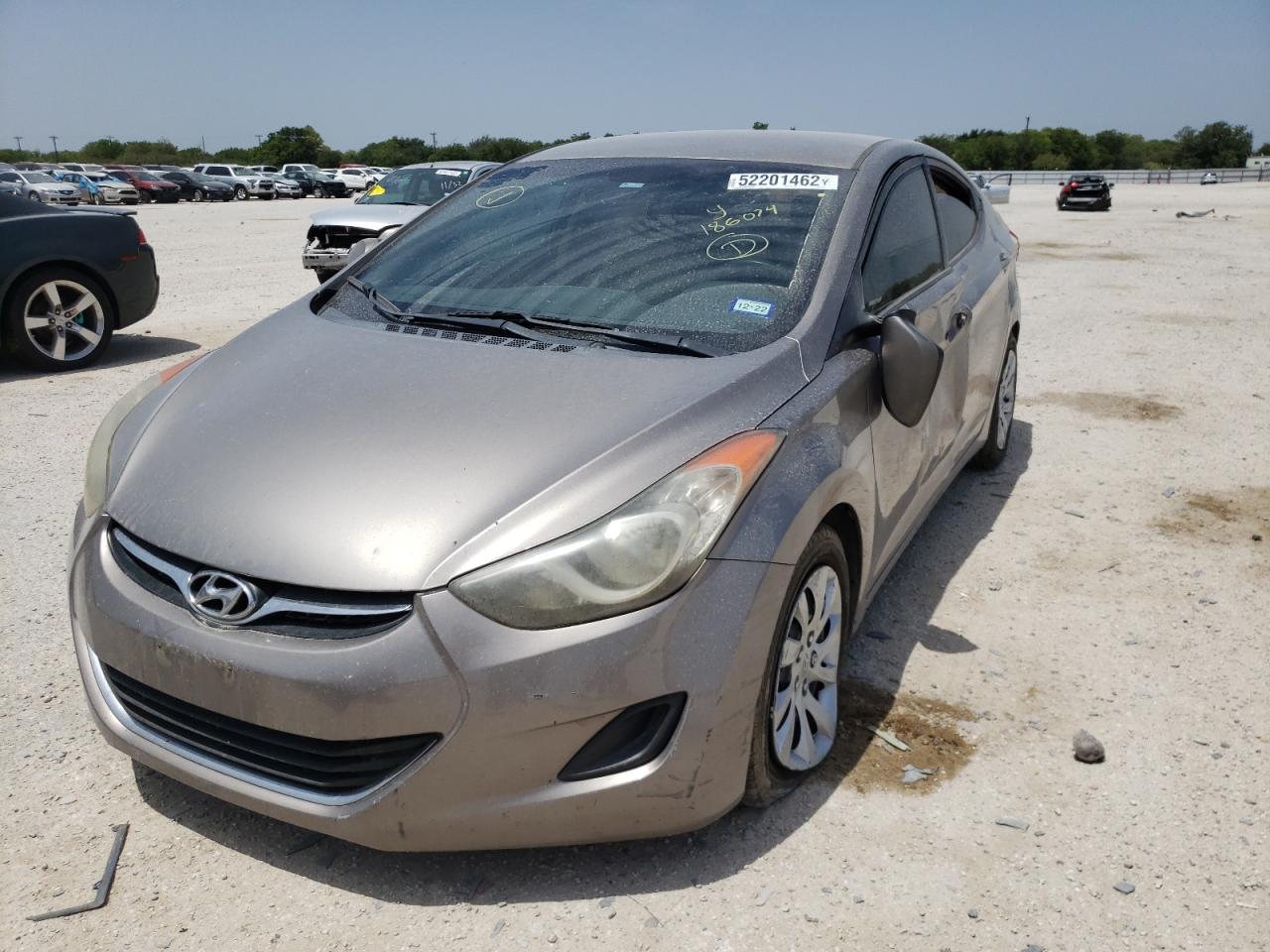 Photo 1 VIN: 5NPDH4AE3BH019112 - HYUNDAI ELANTRA 