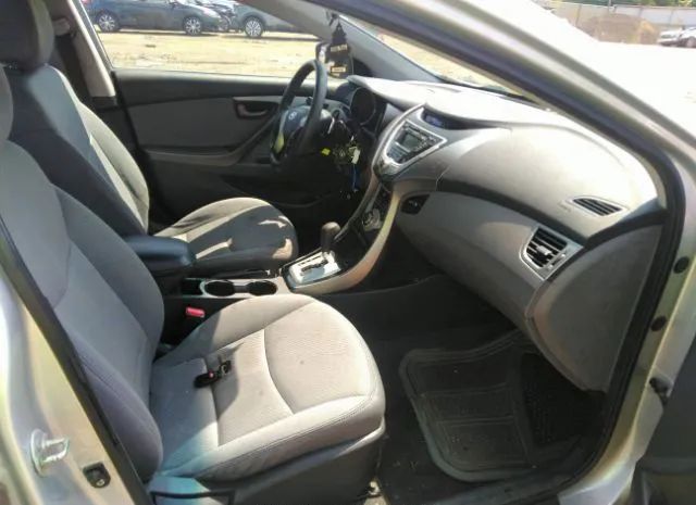 Photo 4 VIN: 5NPDH4AE3BH019238 - HYUNDAI ELANTRA 