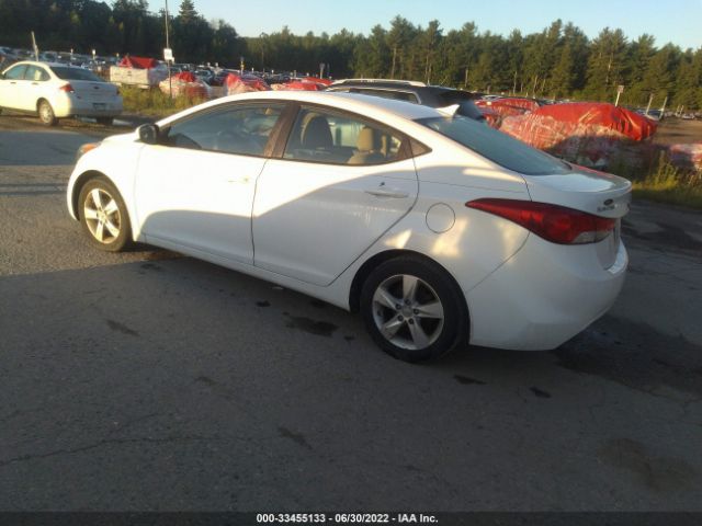 Photo 2 VIN: 5NPDH4AE3BH040199 - HYUNDAI ELANTRA 