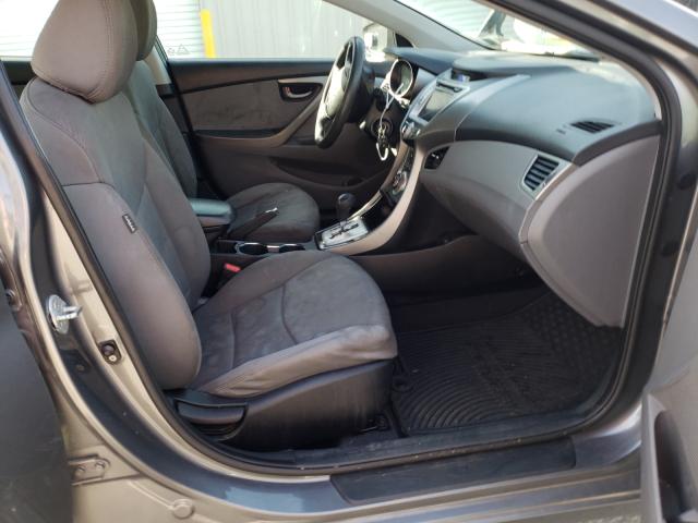 Photo 4 VIN: 5NPDH4AE3BH049047 - HYUNDAI ELANTRA GL 