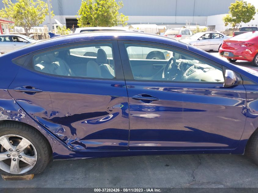 Photo 11 VIN: 5NPDH4AE3BH050392 - HYUNDAI ELANTRA 