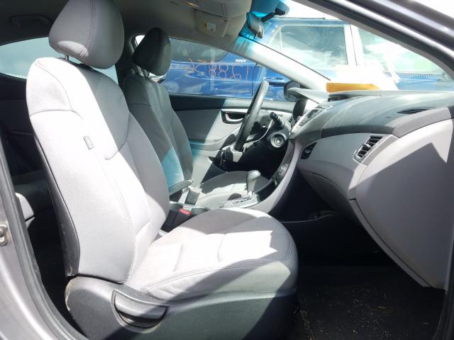 Photo 4 VIN: 5NPDH4AE3BH058945 - HYUNDAI ELANTRA GL 