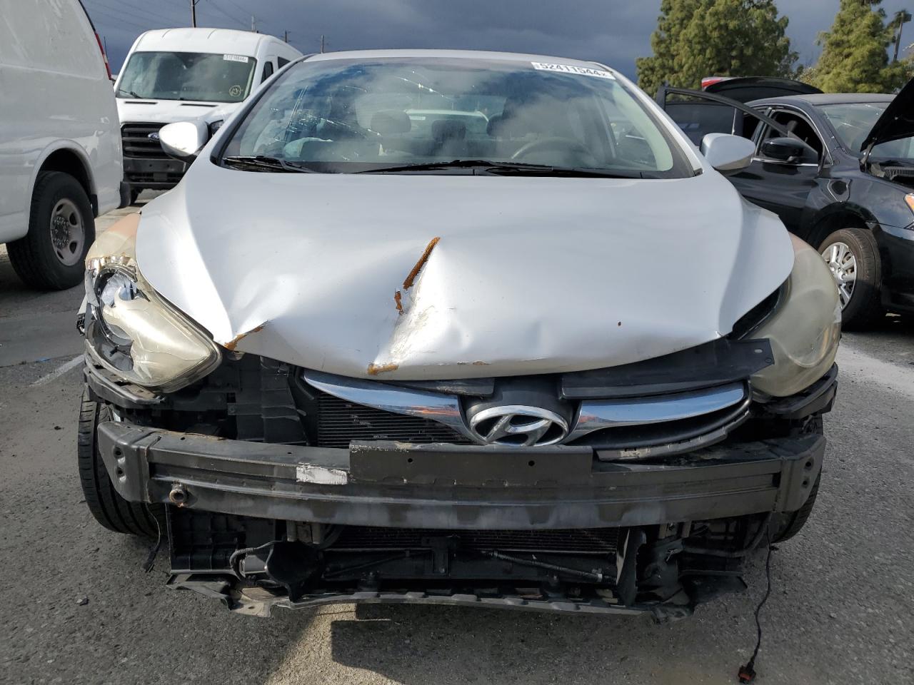 Photo 4 VIN: 5NPDH4AE3CH079246 - HYUNDAI ELANTRA 