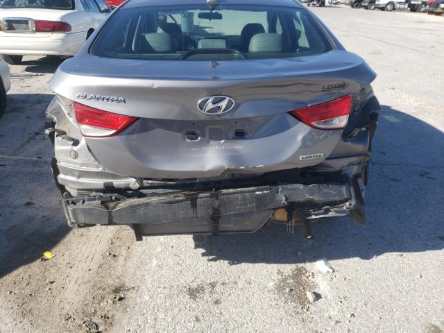 Photo 8 VIN: 5NPDH4AE3CH090439 - HYUNDAI ELANTRA GL 