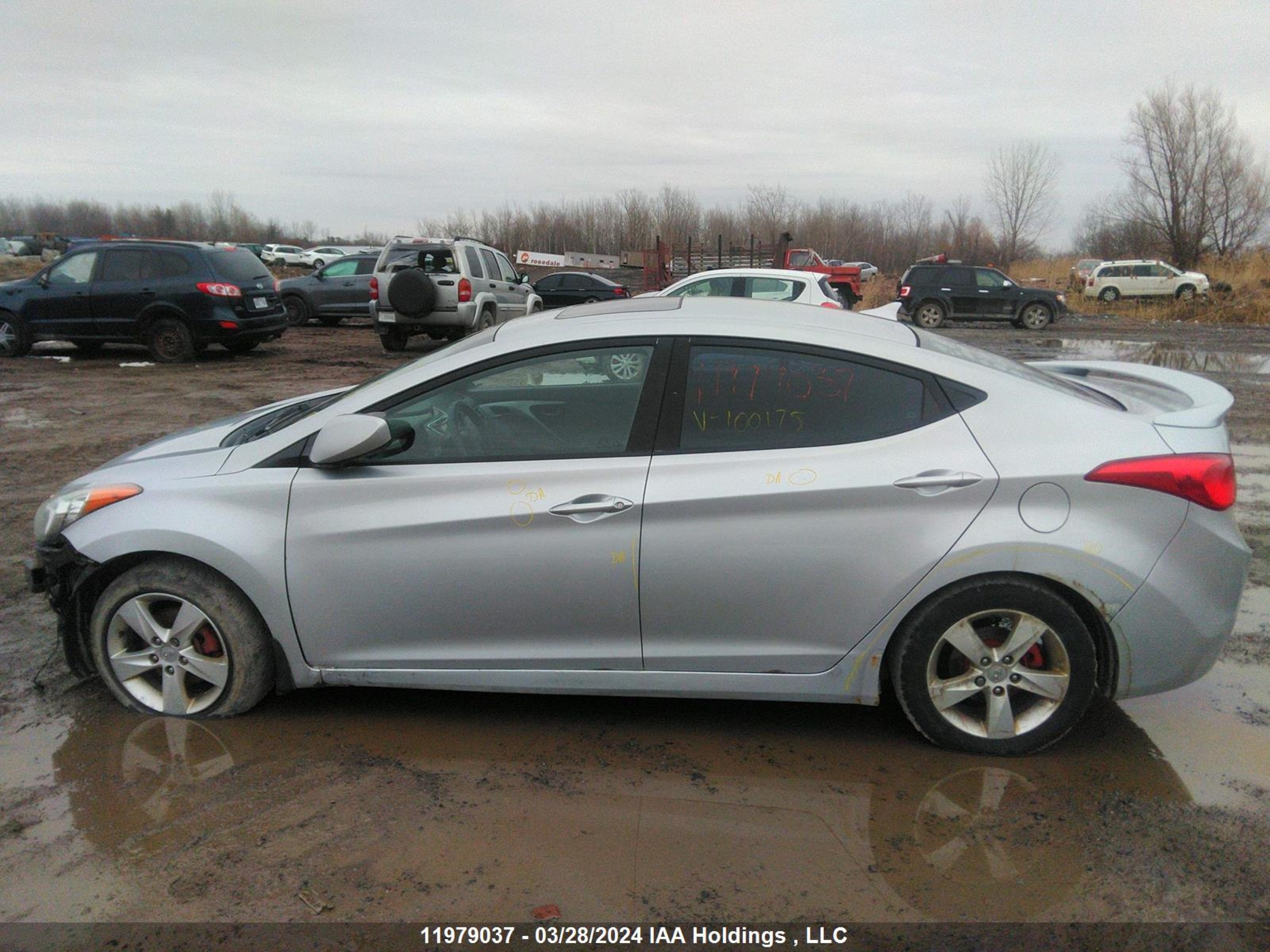 Photo 14 VIN: 5NPDH4AE3CH100175 - HYUNDAI ELANTRA 