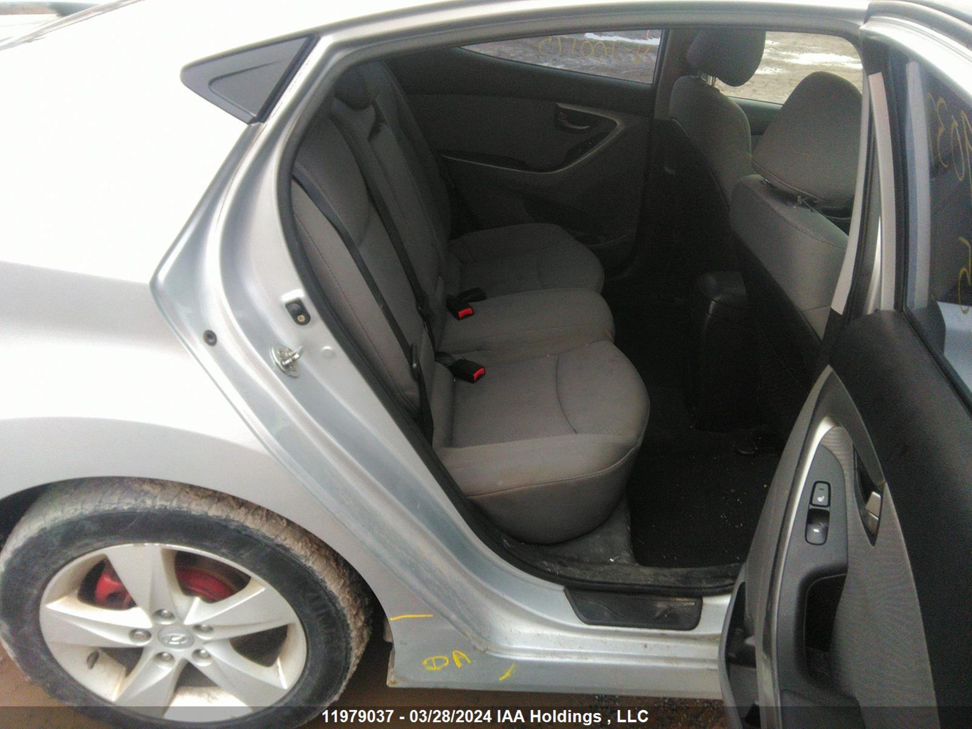 Photo 7 VIN: 5NPDH4AE3CH100175 - HYUNDAI ELANTRA 