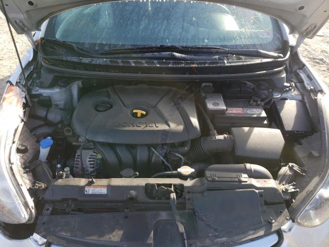 Photo 6 VIN: 5NPDH4AE3CH102170 - HYUNDAI ELANTRA GL 