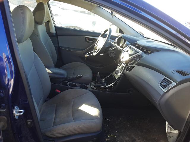 Photo 4 VIN: 5NPDH4AE3CH106686 - HYUNDAI ELANTRA GL 