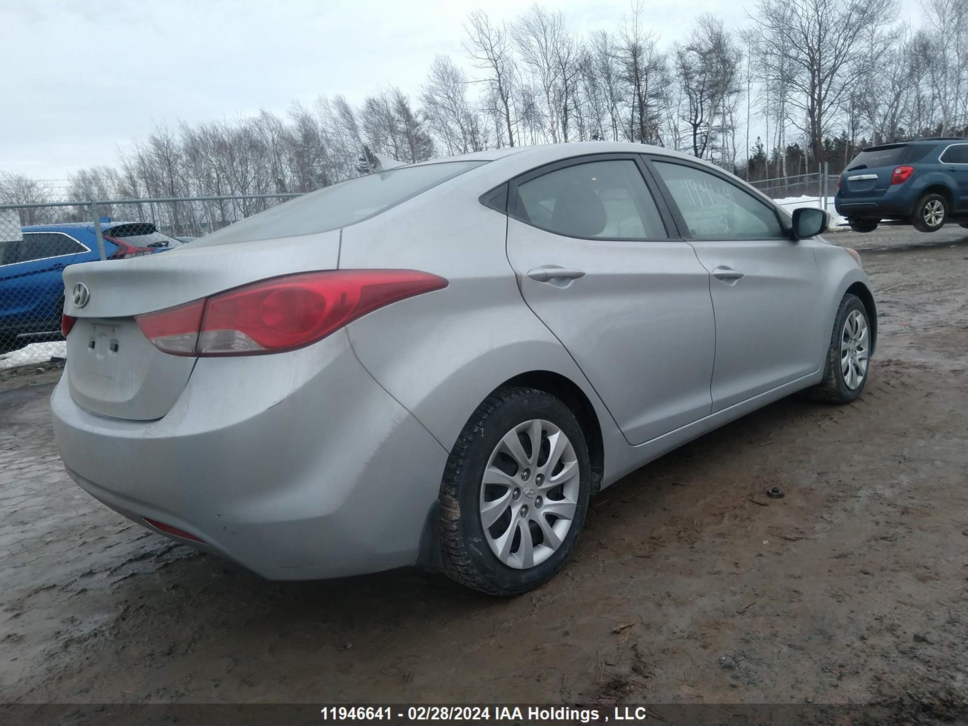 Photo 3 VIN: 5NPDH4AE3CH108132 - HYUNDAI ELANTRA 